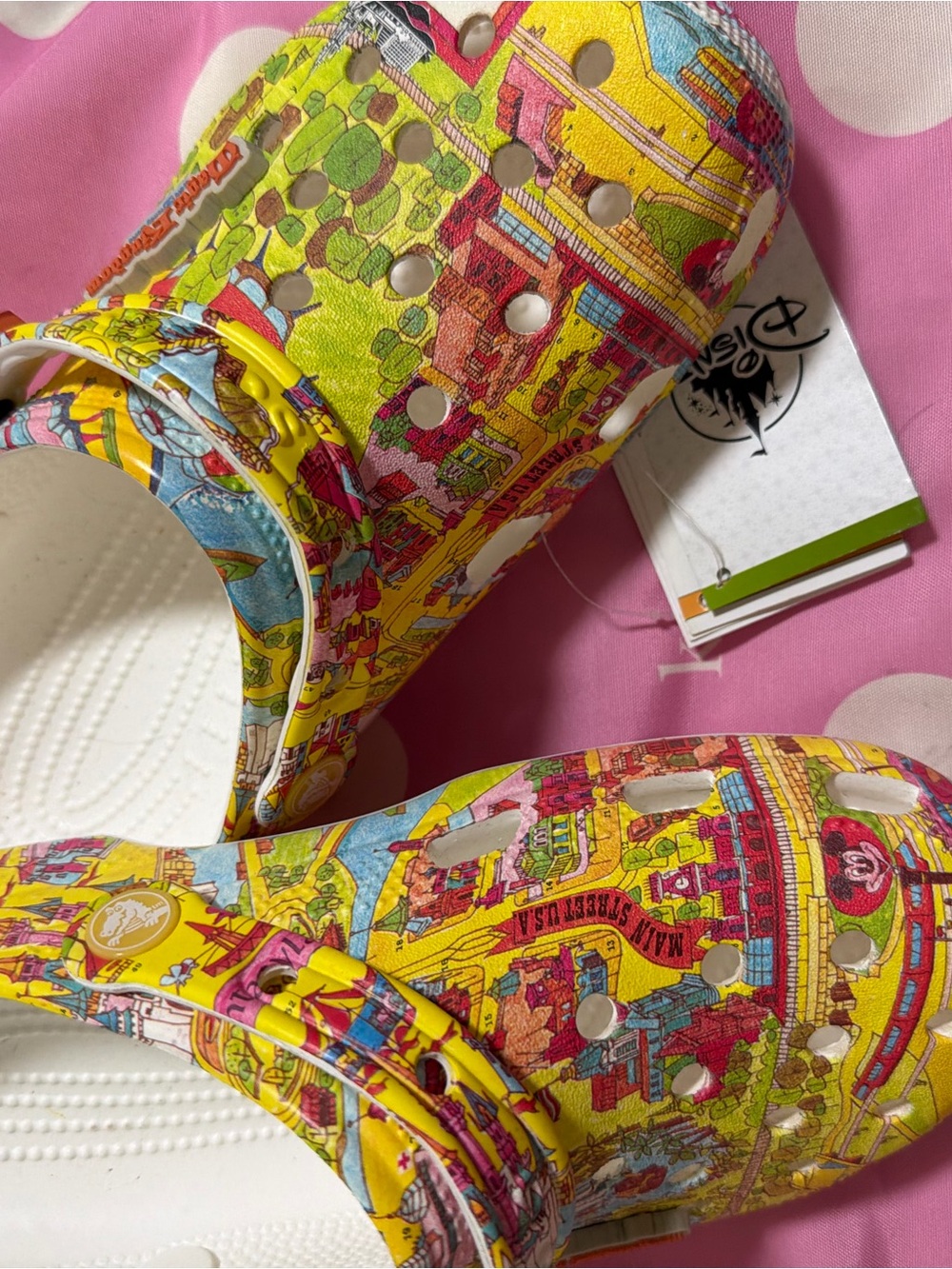 Disney World -Print Clog - Yellow/Multi colored size 8 NWT - Picture 9 of 10
